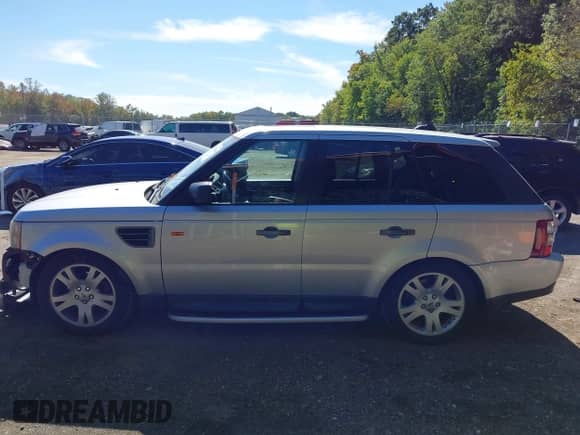 2008 Land Rover Range Rover Sport HSE with VIN SALSK25478A133606, listed as a IAAI auction lot 43346068 with 141,691 mi miles and . Bid and sale history available at DreamBid. Image 14.