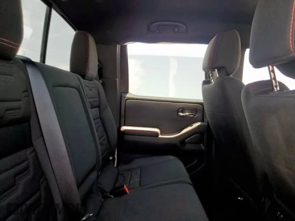 2025 Nissan Frontier Pro-4X with VIN 1N6ED1EK2SN616506, listed as a Copart auction lot 60843375 with 5,236 mi miles and Clean title. Bid and sale history available at DreamBid. Image 10.