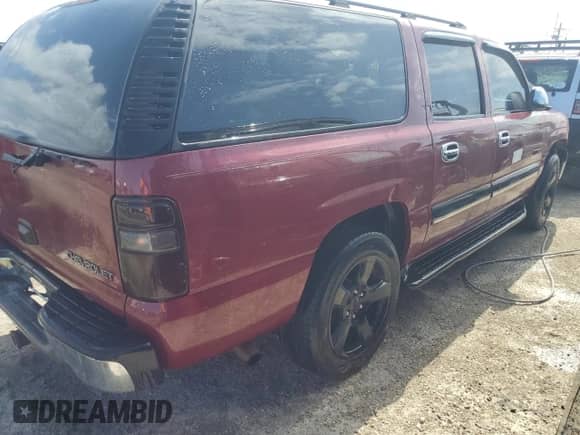 2004 Chevrolet Suburban LT с VIN 1GNEC16Z14J179827, выставлен на аукционе Copart как лот 75284014 с пробегом Не указан миль и На запчасти • Non repairable. История ставок и продаж доступна на DreamBid. Изображение 3.