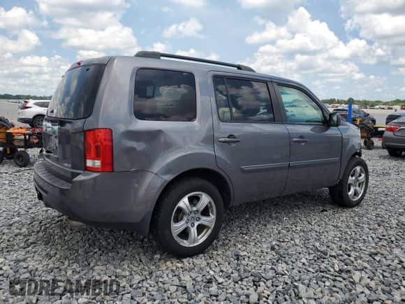 2015 Honda Pilot EX-L with VIN 5FNYF4H78FB002874, listed as a Copart auction lot 65984845 with 111,486 mi miles and Salvage title. Bid and sale history available at DreamBid. Image 3.