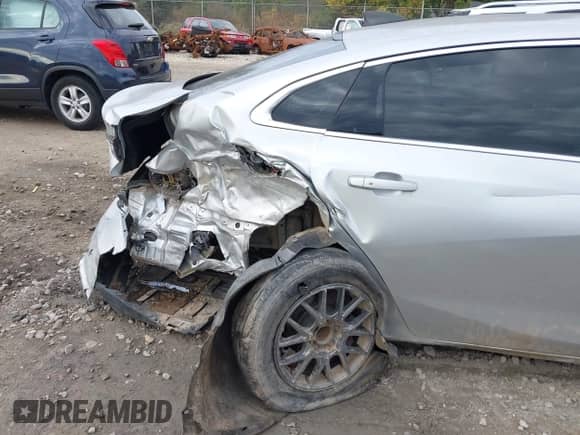 2018 Chevrolet Malibu LS with VIN 1G1ZB5ST6JF112928, listed as a IAAI auction lot 43441262 with 145,593 mi miles and . Bid and sale history available at DreamBid. Image 6.