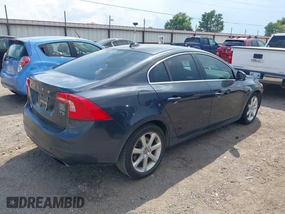 2016 Volvo S60 T5 Drive-E Premier with VIN YV126MFK4G2404550, listed as a IAAI auction lot 42960457 with 178,868 mi miles and . Bid and sale history available at DreamBid. Image 4.