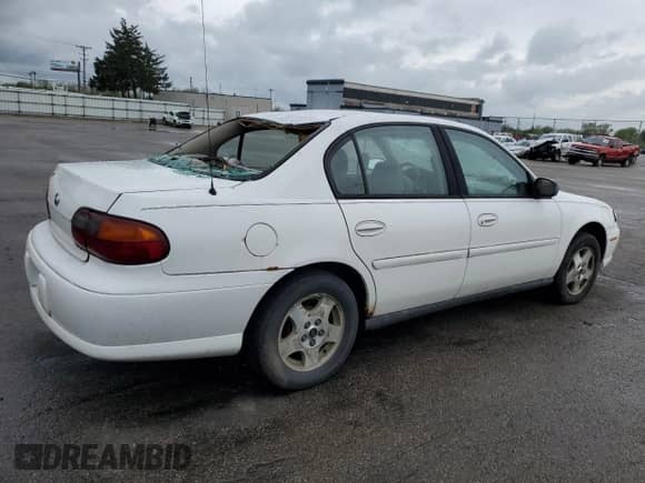 2005 Chevrolet Malibu Classic z VIN 1G1ND52F15M226081, wystawiony jako Copart lot #54518785 z przebiegiem 193 362 mil mil oraz Szkoda całkowita • Salvage title. Historia ofert i sprzedaży dostępna na DreamBid. Obrazek 3.