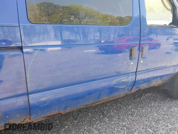 2004 Ford Econoline Cargo с VIN 1FTNE24W04HA63933, выставлен на аукционе IAAI как лот 42171252 с пробегом 347 259 миль миль и . История ставок и продаж доступна на DreamBid. Изображение 6.