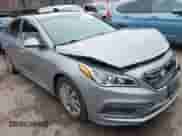 2017 Hyundai Sonata Sport z VIN 5NPE34AF5HH527831, wystawiony jako IAAI lot #41950217 z przebiegiem 79 293 mil mil oraz . Historia ofert i sprzedaży dostępna na DreamBid. Obrazek 1.