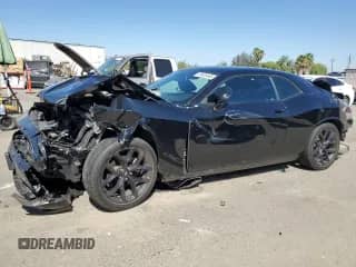 2022 Dodge Challenger SXT с VIN 2C3CDZAG0NH156533, выставлен на аукционе Copart как лот 69055465 с пробегом 39 359 миль миль и На запчасти • Non repairable. История ставок и продаж доступна на DreamBid. Изображение 1.