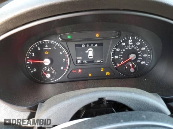 2019 Kia Sorento LX with VIN 5XYPG4A54KG472792, listed as a Copart auction lot 71864985 with 72,342 mi miles and Salvage title. Bid and sale history available at DreamBid. Image 9.