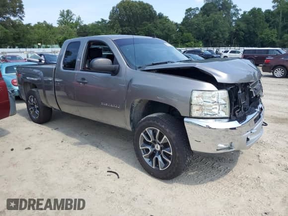 2012 Chevrolet Silverado 1500 LT with VIN 1GCRKSE73CZ229145, listed as a Copart auction lot 66445915 with 142,485 mi miles and Salvage title. Bid and sale history available at DreamBid. Image 4.