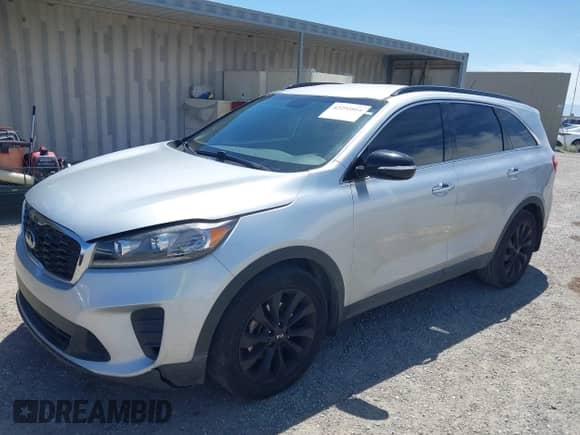 2019 Kia Sorento LX with VIN 5XYPG4A51KG596857, listed as a IAAI auction lot 42292864 with 117,189 mi miles and . Bid and sale history available at DreamBid. Image 17.