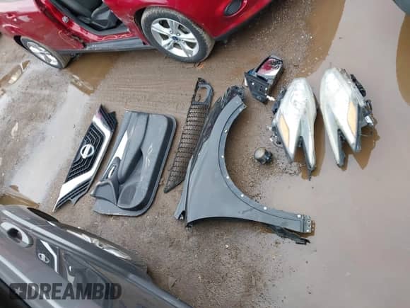 2015 Nissan Murano Platinum с VIN 5N1AZ2MH5FN250363, выставлен на аукционе IAAI как лот 41912582 с пробегом 145 530 миль миль и . История ставок и продаж доступна на DreamBid. Изображение 12.