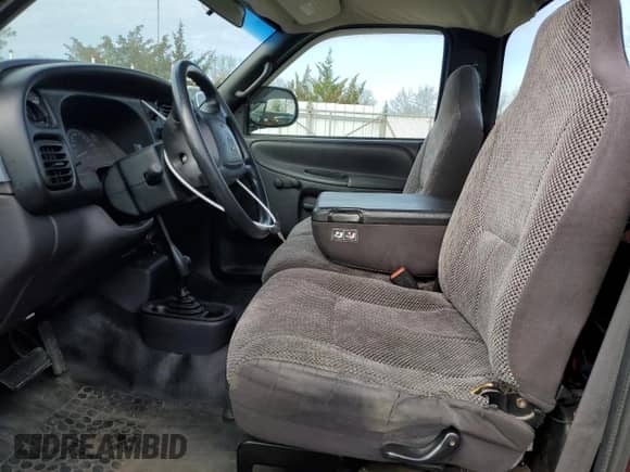 2001 Dodge 1500 z VIN 1B7HF16Y61S235366, wystawiony jako Copart lot #52591425 z przebiegiem 112 715 mil mil oraz Szkoda całkowita • Salvage title. Historia ofert i sprzedaży dostępna na DreamBid. Obrazek 7.