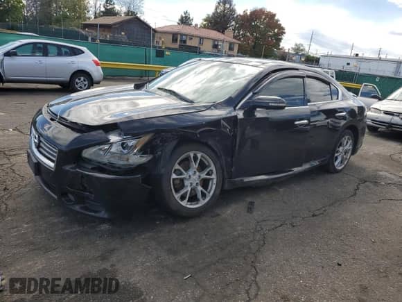 2012 Nissan Maxima SV z VIN 1N4AA5APXCC866422, wystawiony jako Copart lot #85945235 z przebiegiem Nie podano mil oraz Szkoda całkowita • Salvage title. Historia ofert i sprzedaży dostępna na DreamBid. Obrazek 1.
