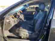 2014 Hyundai Equus Ultimate с VIN KMHGH4JHXEU089185, выставлен на аукционе Copart как лот 76060984 с пробегом 241 877 миль миль и Списание • Salvage title. История ставок и продаж доступна на DreamBid. Изображение 7.