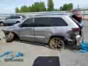 2018 Jeep Grand Cherokee Trackhawk z VIN 1C4RJFN98JC408289, wystawiony jako Copart lot #55948525 z przebiegiem 54 043 mil mil oraz Szkoda całkowita • Salvage title. Historia ofert i sprzedaży dostępna na DreamBid. Obrazek 2.