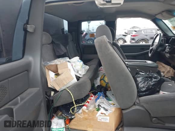 2007 Chevrolet Silverado 1500 LT1 with VIN 1GCEC19X47Z123972, listed as a IAAI auction lot 43009798 with 128,354 mi miles and . Bid and sale history available at DreamBid. Image 8.