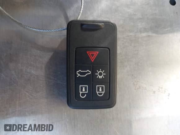 2012 Volvo S60 T5 с VIN YV1622FSXC2051873, выставлен на аукционе IAAI как лот 43013409 с пробегом 94 721 миль миль и . История ставок и продаж доступна на DreamBid. Изображение 11.