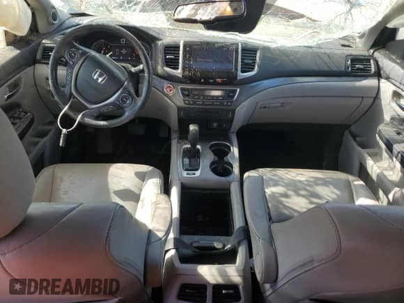 2018 Honda Pilot EX-L z VIN 5FNYF6H64JB027802, wystawiony jako Copart lot #71260655 z przebiegiem 320 664 mil mil oraz Nie do naprawy • Non repairable. Historia ofert i sprzedaży dostępna na DreamBid. Obrazek 8.