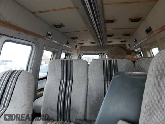 1991 Ford Econoline Cargo с VIN 1FDHS34H8MHB30853, выставлен на аукционе Copart как лот 51464515 с пробегом 68 455 миль миль и Чистый • Clean title. История ставок и продаж доступна на DreamBid. Изображение 10.