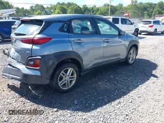 2021 Hyundai Kona SE with VIN KM8K1CAA0MU723209, listed as a IAAI auction lot 43087597 with 162,477 mi miles and . Bid and sale history available at DreamBid. Image 4.