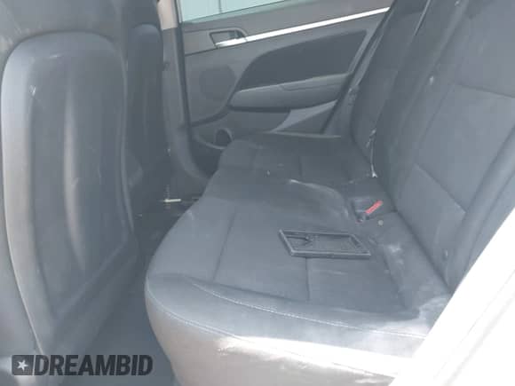 2019 Hyundai Elantra SEL z VIN 5NPD84LFXKH436488, wystawiony jako IAAI lot #42421992 z przebiegiem 92 811 mil mil oraz . Historia ofert i sprzedaży dostępna na DreamBid. Obrazek 8.