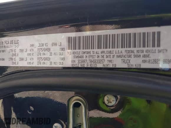 2017 Ram 1500 Big Horn z VIN 3C6RR7LT8HG633257, wystawiony jako IAAI lot #42668754 z przebiegiem 145 490 mil mil oraz . Historia ofert i sprzedaży dostępna na DreamBid. Obrazek 9.