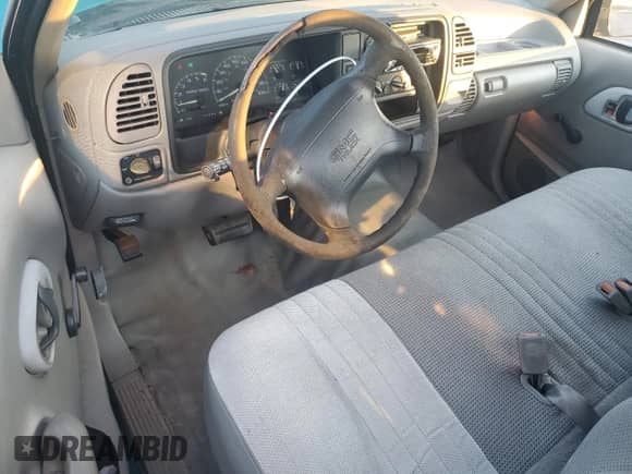 1996 GMC Sierra 1500 с VIN 1GTEC14W5TZ533415, выставлен на аукционе Copart как лот 82287484 с пробегом 442 981 миль миль и Списание • Salvage title. История ставок и продаж доступна на DreamBid. Изображение 8.