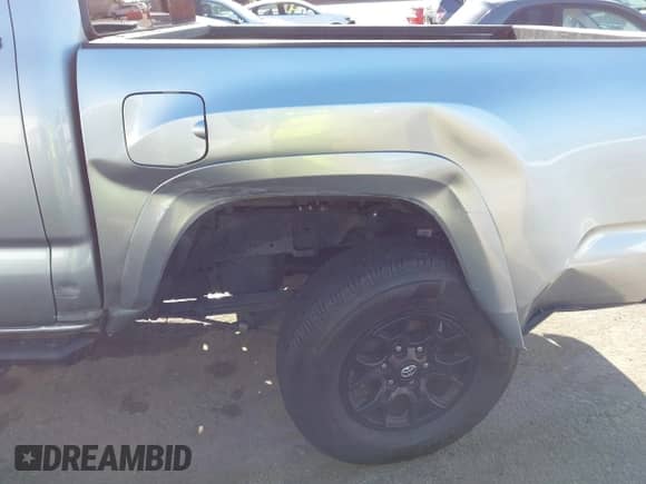 2022 Toyota Tacoma SR5 с VIN 3TMAZ5CN4NM184572, выставлен на аукционе IAAI как лот 42841947 с пробегом 78 300 миль миль и . История ставок и продаж доступна на DreamBid. Изображение 6.