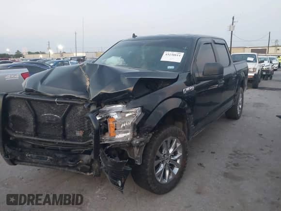2020 Ford F-150 XL с VIN 1FTEW1EP3LKE34910, выставлен на аукционе IAAI как лот 43230814 с пробегом 113 099 миль миль и . История ставок и продаж доступна на DreamBid. Изображение 2.