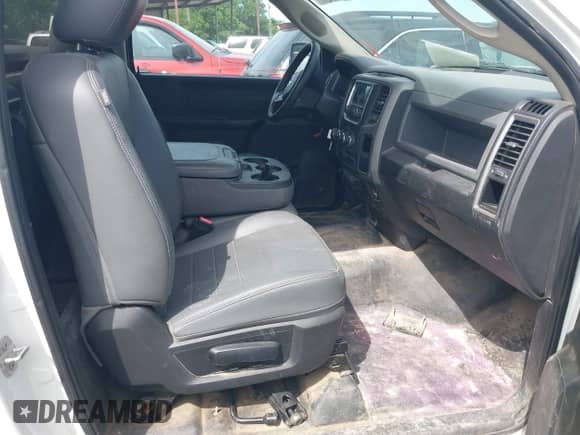 2017 Ram 1500 Tradesman с VIN 3C6JR6DG5HG774182, выставлен на аукционе IAAI как лот 42314140 с пробегом 132 895 миль миль и . История ставок и продаж доступна на DreamBid. Изображение 5.