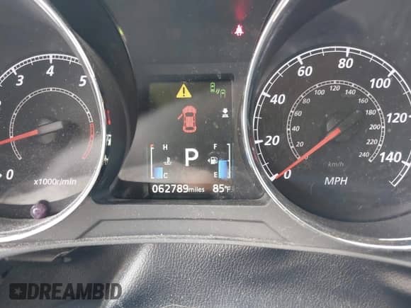 2021 Mitsubishi Outlander ES z VIN JA4ARUAU0MU022933, wystawiony jako IAAI lot #42848396 z przebiegiem 62 789 mil mil oraz . Historia ofert i sprzedaży dostępna na DreamBid. Obrazek 7.