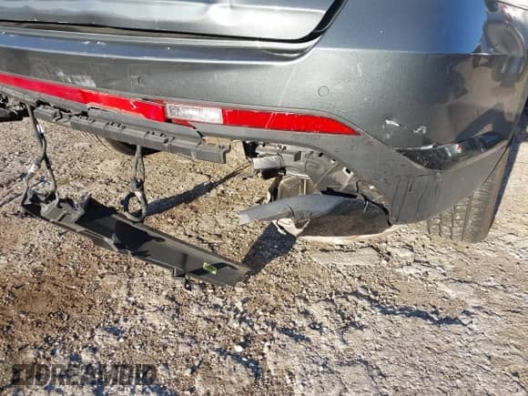 2023 Hyundai Palisade XRT с VIN KM8R34GE1PU489448, выставлен на аукционе IAAI как лот 43159108 с пробегом 71 891 миль миль и . История ставок и продаж доступна на DreamBid. Изображение 6.