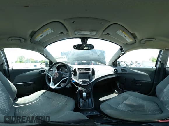 2018 Chevrolet Sonic LS с VIN 1G1JB5SH8J4136152, выставлен на аукционе IAAI как лот 42696660 с пробегом 117 732 миль миль и . История ставок и продаж доступна на DreamBid. Изображение 21.