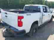 2022 Chevrolet Silverado 1500 LT Trail Boss z VIN 1GCPYFED7NZ146324, wystawiony jako IAAI lot #42416840 z przebiegiem 69 309 mil mil oraz . Historia ofert i sprzedaży dostępna na DreamBid. Obrazek 4.