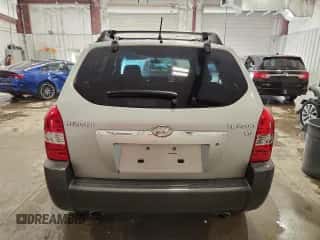 2008 Hyundai Tucson SE with VIN KM8JN12D78U770594, listed as a Copart auction lot 86880735 with 179,798 mi miles and Clean title. Bid and sale history available at DreamBid. Image 6.