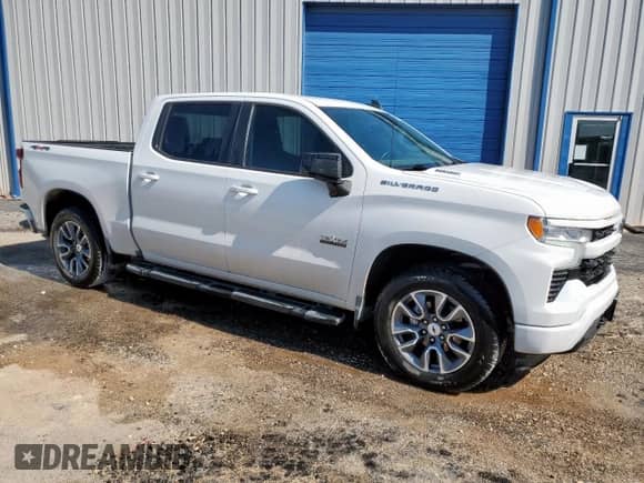 2022 Chevrolet Silverado 1500 RST with VIN 1GCUDEET3NZ644942, listed as a Copart auction lot 80196015 with 120,887 mi miles and Clean title. Bid and sale history available at DreamBid. Image 4.