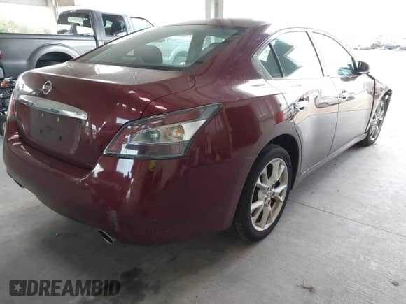 2013 Nissan Maxima S with VIN 1N4AA5AP8DC801960, listed as a IAAI auction lot 43393938 with 113,370 mi miles and . Bid and sale history available at DreamBid. Image 4.