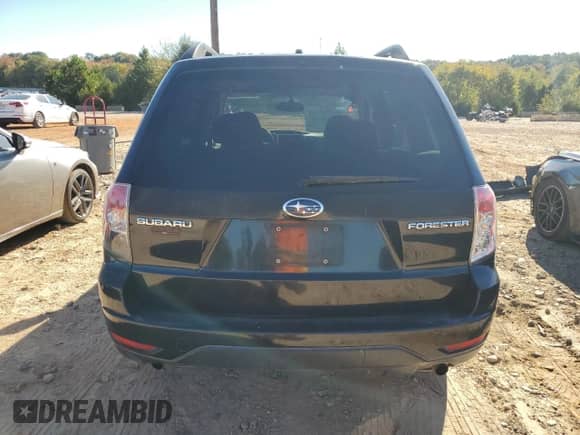 2009 Subaru Forester X with VIN JF2SH63629H781107, listed as a Copart auction lot 86444185 with 262,250 mi miles and Clean title. Bid and sale history available at DreamBid. Image 6.