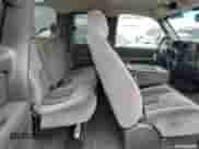 2005 GMC Sierra 1500 SLE с VIN 2GTEC19T851144178, выставлен на аукционе Copart как лот 84009935 с пробегом 193 803 миль миль и Чистый • Clean title. История ставок и продаж доступна на DreamBid. Изображение 10.