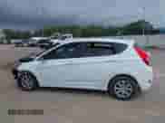 2013 Hyundai Accent GS с VIN KMHCT5AE7DU114356, выставлен на аукционе IAAI как лот 42645662 с пробегом Не указан миль и . История ставок и продаж доступна на DreamBid. Изображение 14.