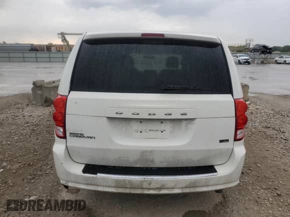 2011 Dodge Grand Caravan Mainstreet with VIN 2D4RN3DG0BR640643, listed as a Copart auction lot 80162675 with 217,828 mi miles and Clean title. Bid and sale history available at DreamBid. Image 6.