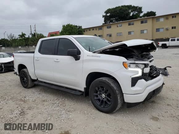 2023 Chevrolet Silverado 1500 z VIN 1GCPADE86PZ321242, wystawiony jako Copart lot #77026824 z przebiegiem 7 400 mil mil oraz Szkoda całkowita • Salvage title. Historia ofert i sprzedaży dostępna na DreamBid. Obrazek 4.