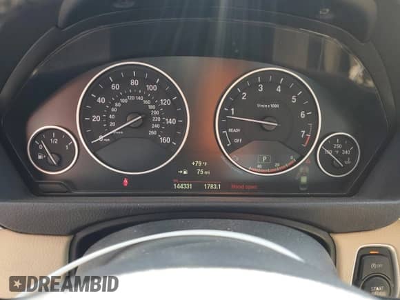 2015 BMW 3 Series 328i с VIN WBA3C1C53FK118118, выставлен на аукционе Copart как лот 82246005 с пробегом 144 331 миль миль и Списание • Salvage title. История ставок и продаж доступна на DreamBid. Изображение 9.