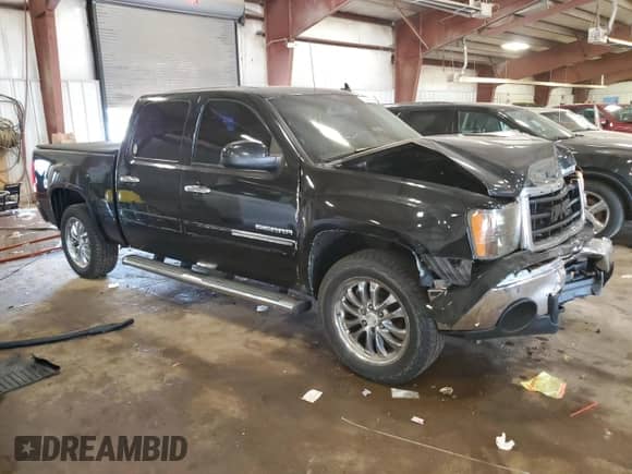 2011 GMC Sierra 1500 SLT z VIN 3GTP2WE30BG145648, wystawiony jako Copart lot #64944385 z przebiegiem 163 782 mil mil oraz Czysty tytuł • Clean title. Historia ofert i sprzedaży dostępna na DreamBid. Obrazek 4.