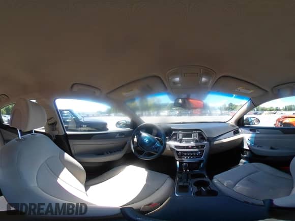 2017 Hyundai Sonata SE с VIN 5NPE24AF9HH447449, выставлен на аукционе IAAI как лот 43094876 с пробегом 159 496 миль миль и . История ставок и продаж доступна на DreamBid. Изображение 18.