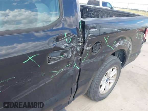 2019 Ford F-150 XL z VIN 1FTEW1CB6KKE32302, wystawiony jako IAAI lot #43473871 z przebiegiem 65 059 mil mil oraz . Historia ofert i sprzedaży dostępna na DreamBid. Obrazek 18.