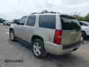 2012 Chevrolet Tahoe LTZ z VIN 1GNSKCE0XCR142165, wystawiony jako IAAI lot #42737217 z przebiegiem 167 857 mil mil oraz . Historia ofert i sprzedaży dostępna na DreamBid. Obrazek 3.