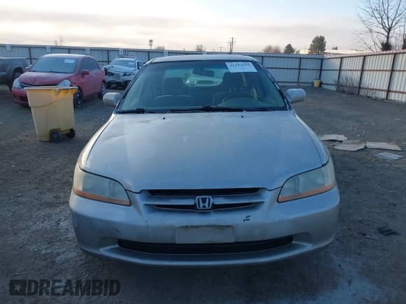 1998 Honda Accord LX z VIN 1HGCG1647WA022039, wystawiony jako IAAI lot #41383541 z przebiegiem 209 295 mil mil oraz . Historia ofert i sprzedaży dostępna na DreamBid. Obrazek 13.