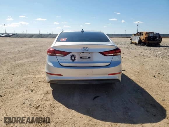 2018 Hyundai Elantra Value Edition z VIN 5NPD84LFXJH363394, wystawiony jako Copart lot #82159795 z przebiegiem 75 326 mil mil oraz Szkoda całkowita • Salvage title. Historia ofert i sprzedaży dostępna na DreamBid. Obrazek 6.