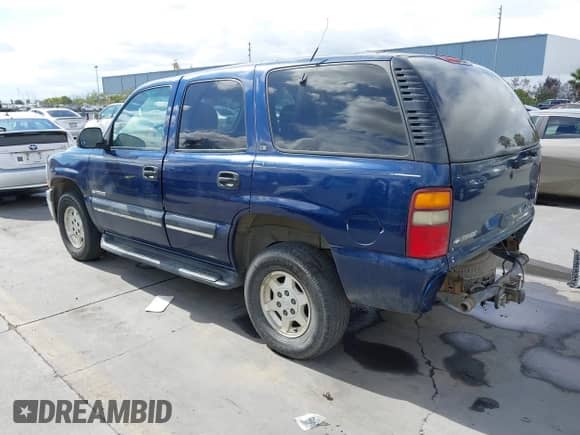 2001 Chevrolet Tahoe LS with VIN 1GNEK13T21J288621, listed as a IAAI auction lot 43176371 with 205,482 mi miles and . Bid and sale history available at DreamBid. Image 3.