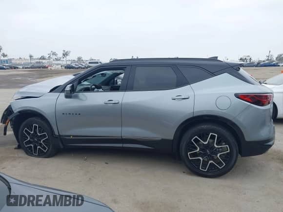 2023 Chevrolet Blazer RS с VIN 3GNKBERS6PS233928, выставлен на аукционе IAAI как лот 42339653 с пробегом 14 655 миль миль и . История ставок и продаж доступна на DreamBid. Изображение 14.